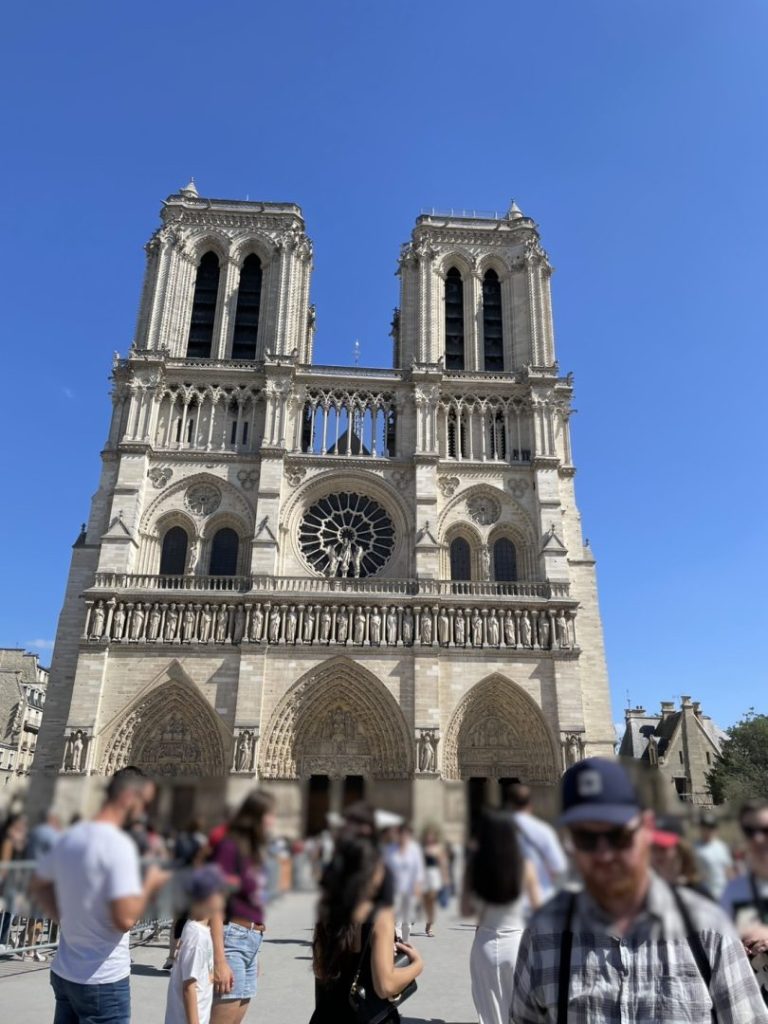 ロンドンからパリ日帰り旅行！ユーロスターで行ってみた／ノートルダム大聖堂