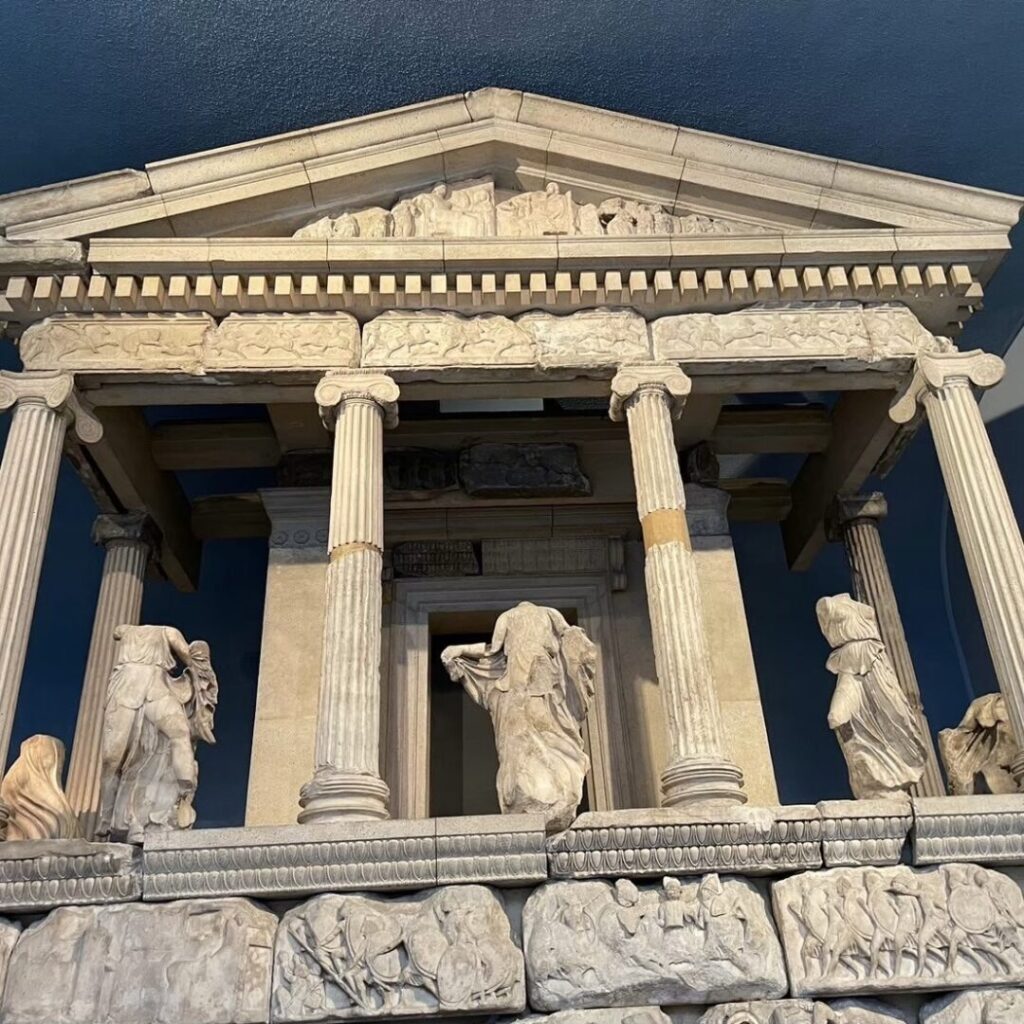大英博物館ギリシャ３体の彫刻