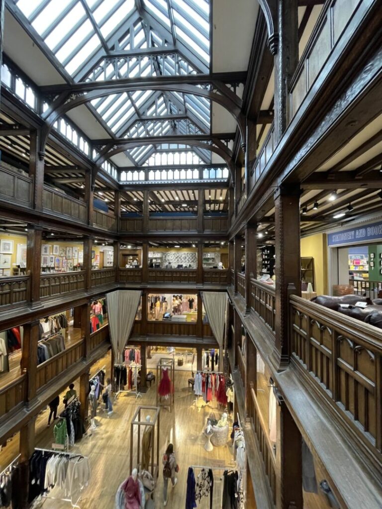リバティロンドン(Liberty London)内部