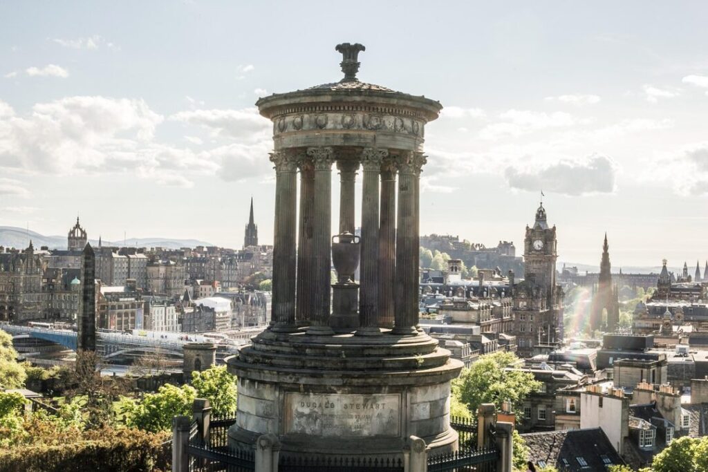 ダグラス・スチュワート記念碑(Dugald Stewart Monument)